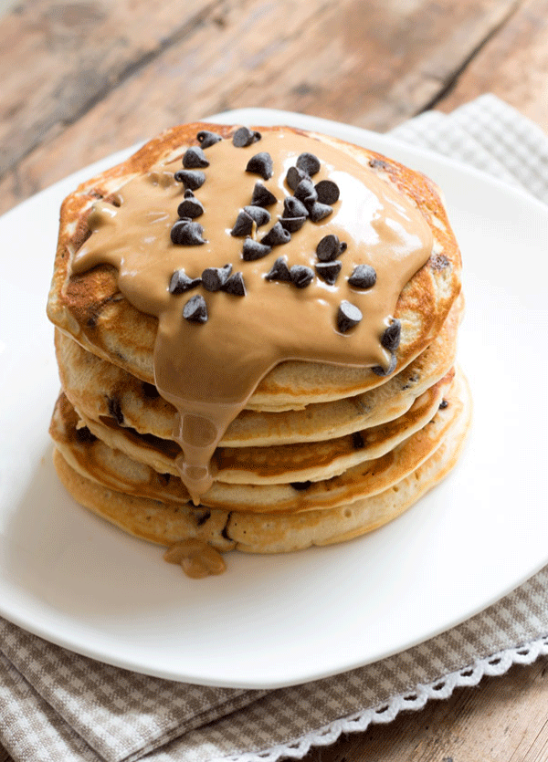 Peanut-Butter-&-Chocolate-Pancakes