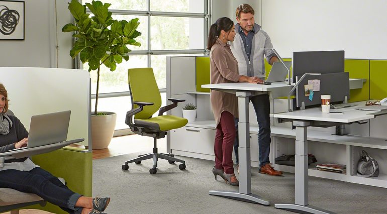 choose a perfect adjustable computer desk