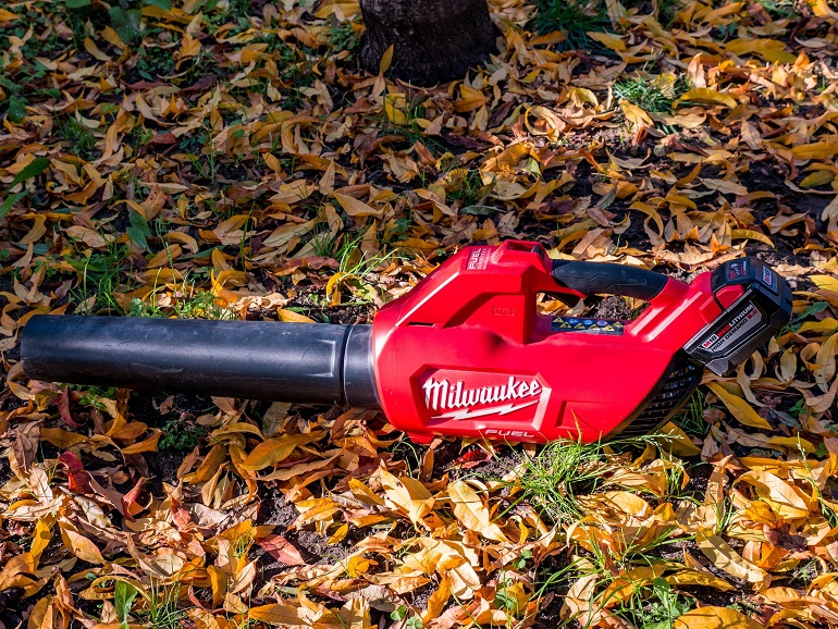 close-up of cordless milwaukee leaf blower